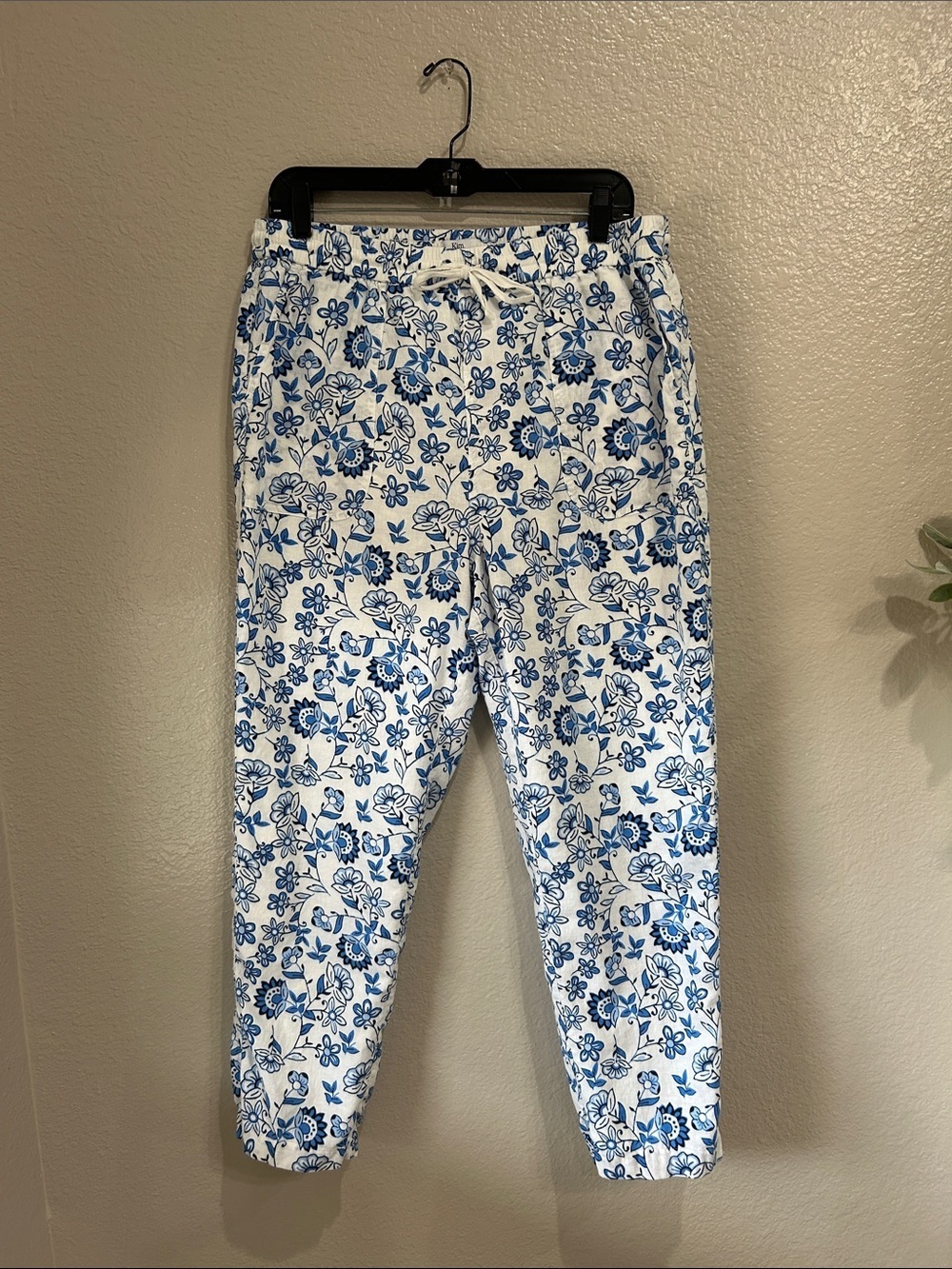 Kim Rogers White  Blue Floral Drawstring Lined Pants Sz M Casual Summer TC0306